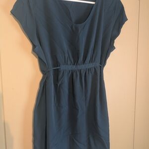 Liz Lange Maternity Teal Top